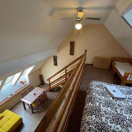 Gyulai Brill Apartman Exterior photo