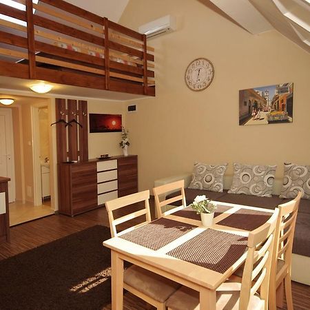 Gyulai Brill Apartman Exterior photo
