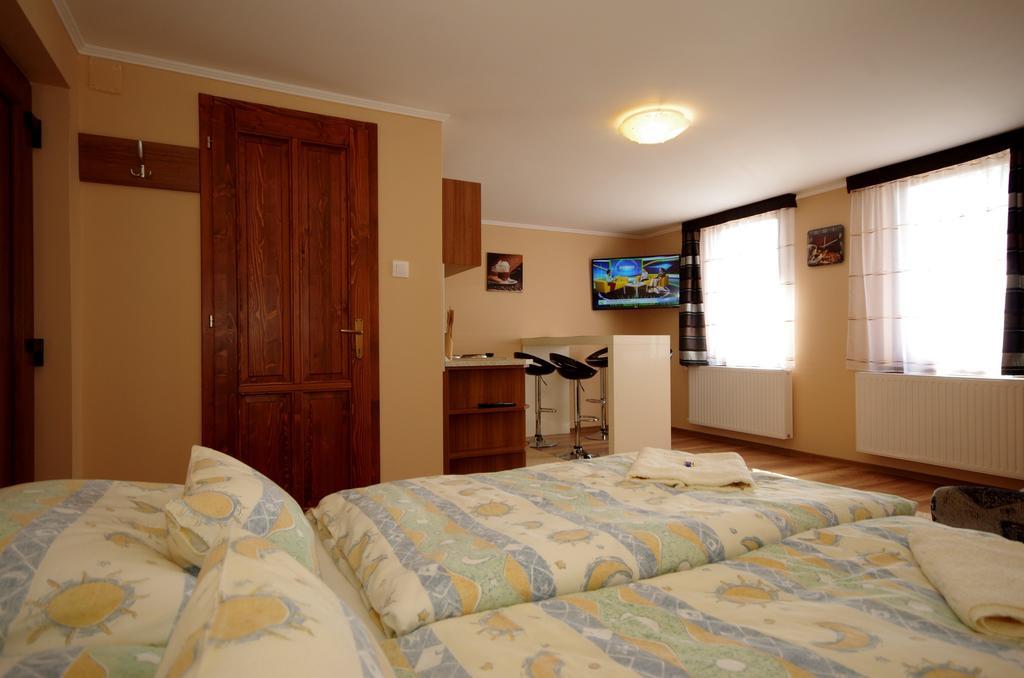 Gyulai Brill Apartman Exterior photo