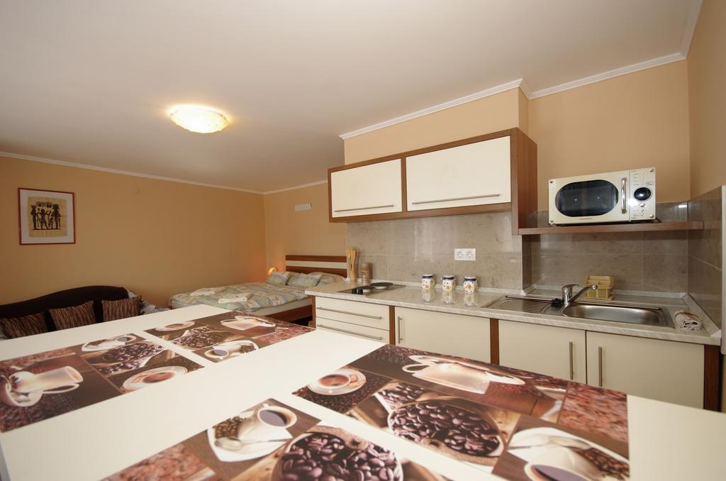 Gyulai Brill Apartman Exterior photo
