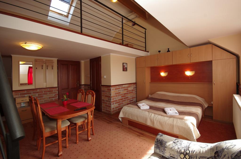 Gyulai Brill Apartman Exterior photo
