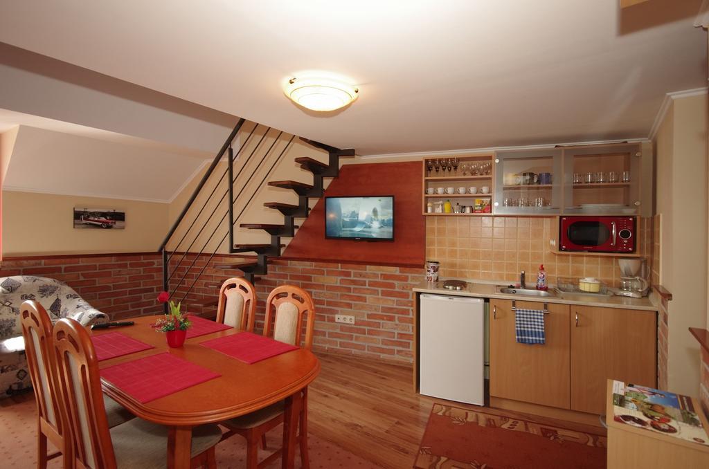 Gyulai Brill Apartman Exterior photo