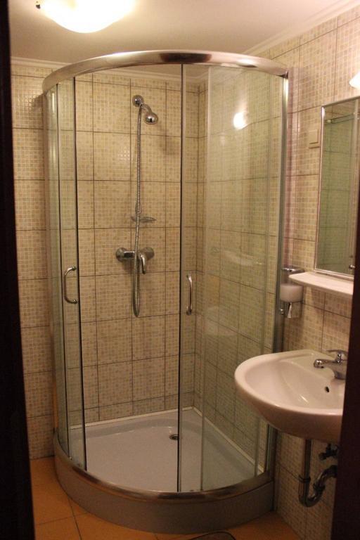 Gyulai Brill Apartman Room photo