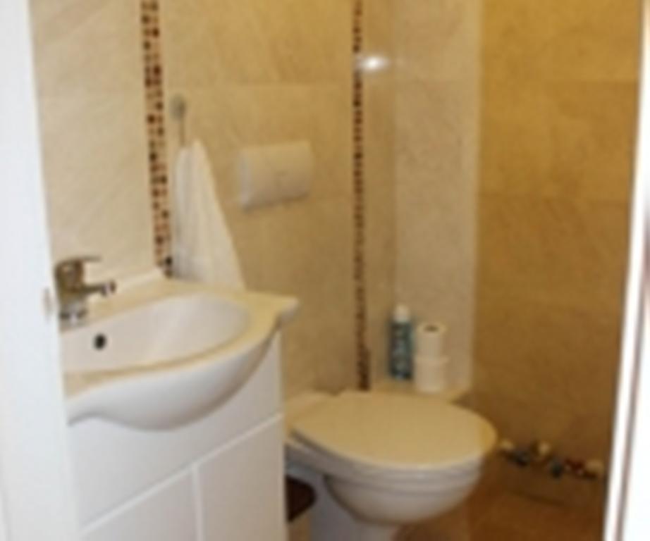 Gyulai Brill Apartman Room photo